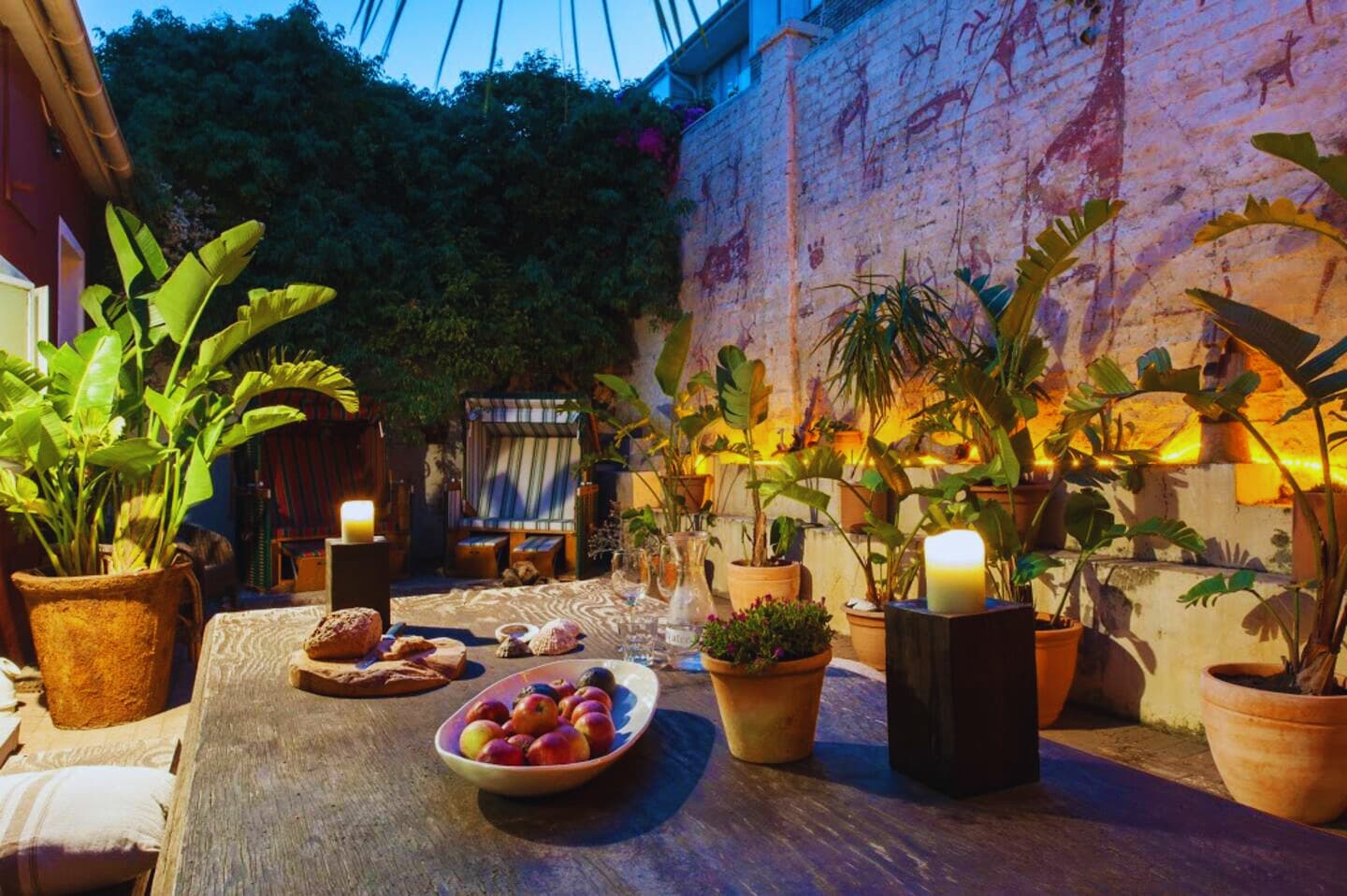 Communal patio / garden